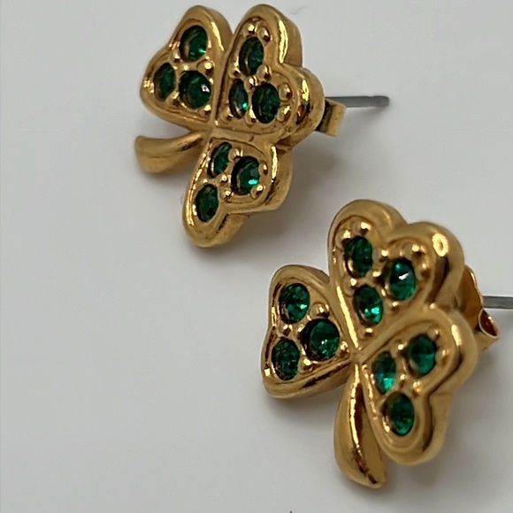 Jewelry - Avon Vintage Shamrock Stud Earrings.